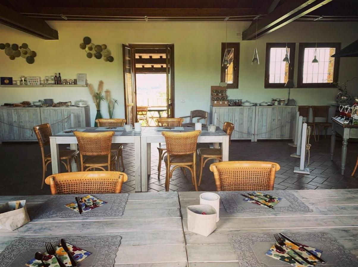 Agriturismo Il Divin Casale Torgiano Bagian luar foto
