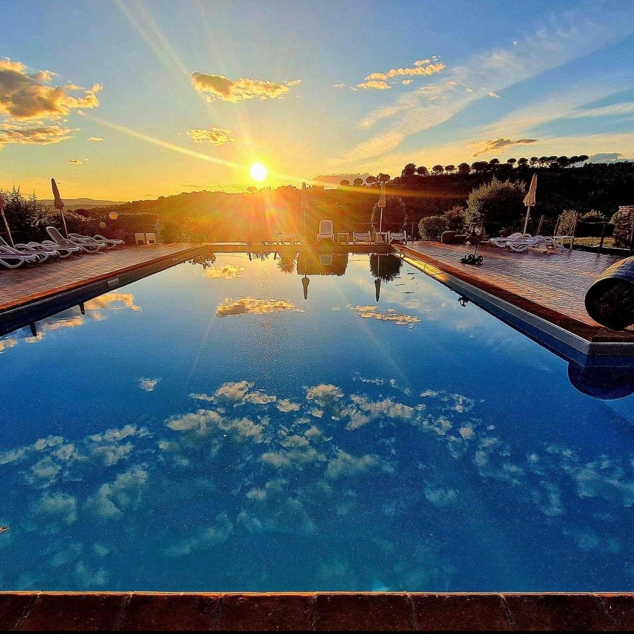 Agriturismo Il Divin Casale Torgiano Bagian luar foto